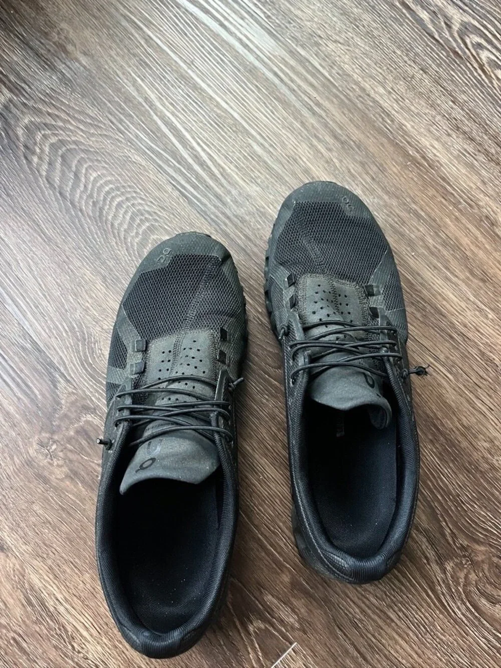 On Cloud Walking Shoe Mens Black Sz 10 in Good Condition